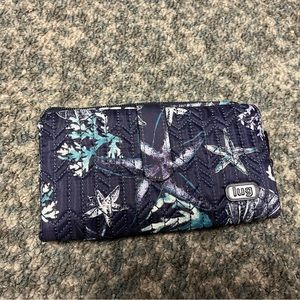 Lug tram in stars and shells navy